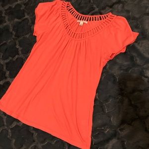 Banana Republic T-shirt Size M Cut Out Neck Detail